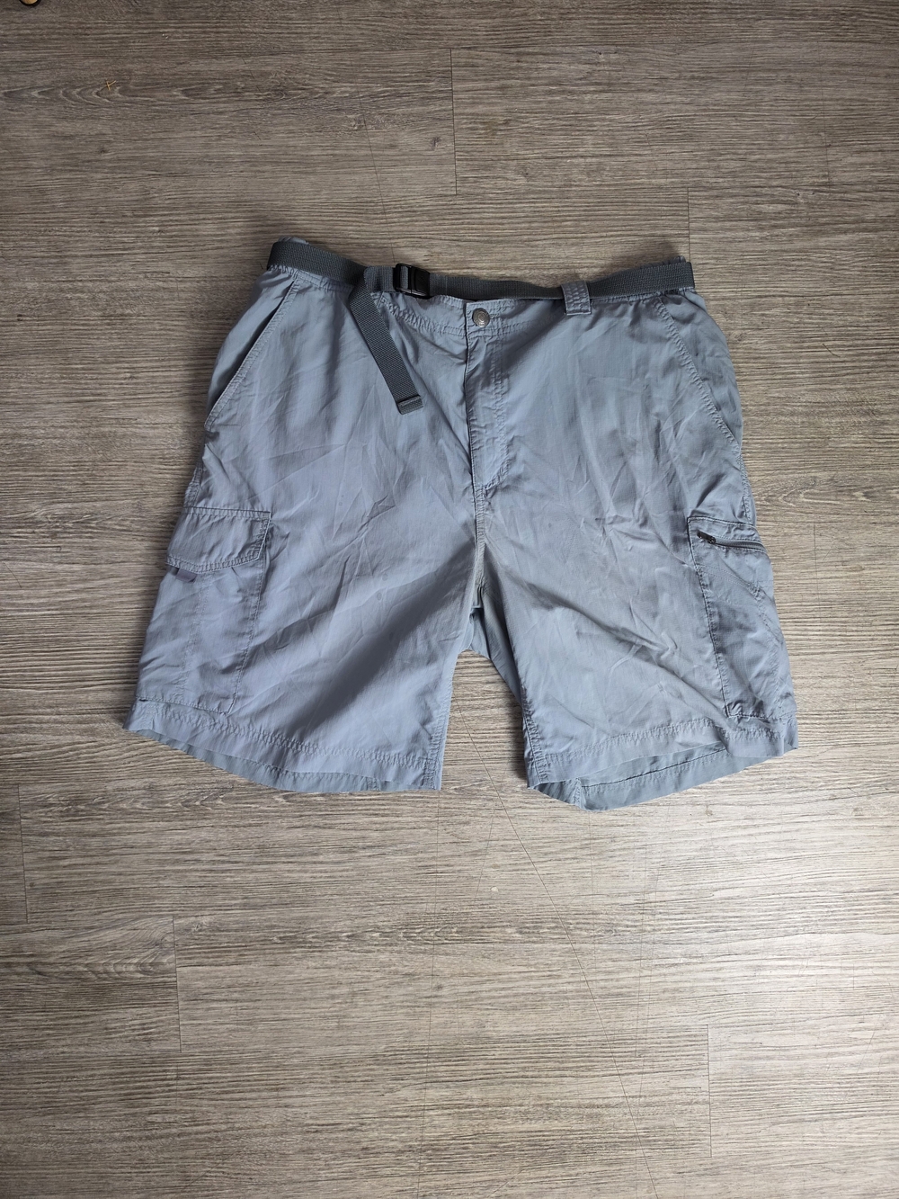 ​Columbia Silver Ridge Cargo Shorts Mens 40 Gray Nylon Hiking Outdoor Belted 10